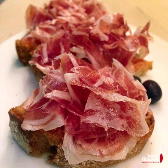 tostas de jamón ibérico de bellota