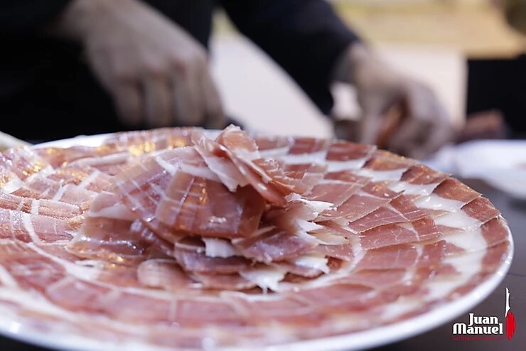 Semana Santa, días de procesiones y jamón
